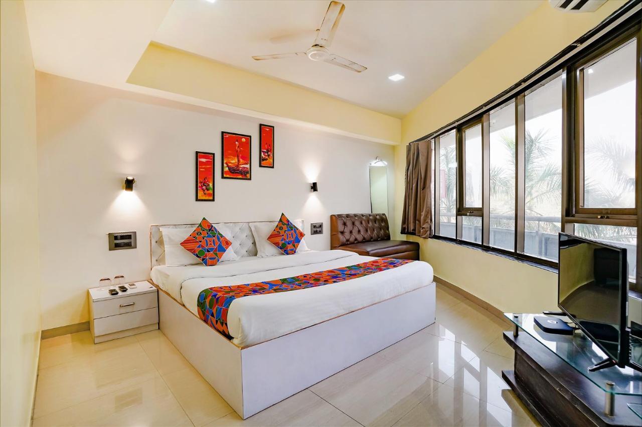 Fabexpress White House - Nr Midc Khargar Otel Koparpāda Dış mekan fotoğraf