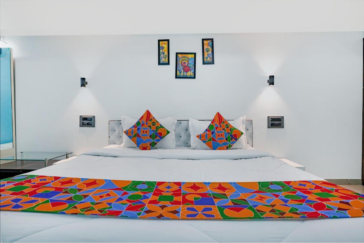 Fabexpress White House - Nr Midc Khargar Otel Koparpāda Dış mekan fotoğraf