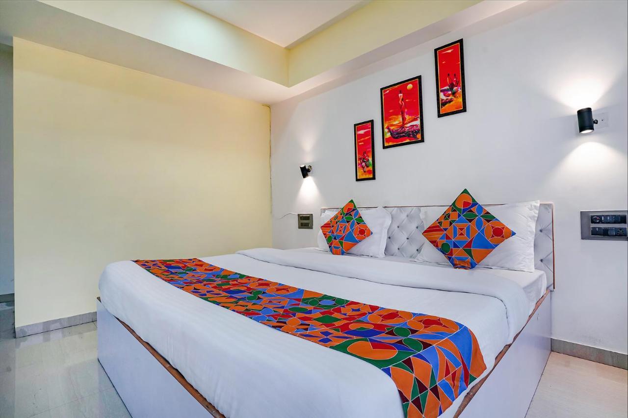 Fabexpress White House - Nr Midc Khargar Otel Koparpāda Dış mekan fotoğraf