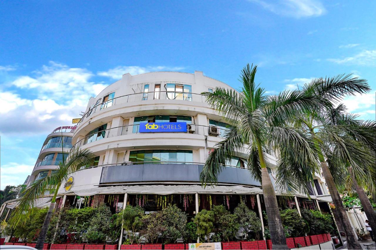 Fabexpress White House - Nr Midc Khargar Otel Koparpāda Dış mekan fotoğraf